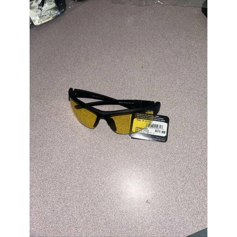 NWT Foster Grant Night Drivers